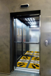 HP and 3M templates include floor and carpet graphics for social distancing and wayfinding that are durable, removable, cleanable and UL 410 approved for anti-slip.
